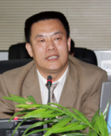 张荣臣 简历