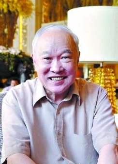 金冲及 简历