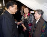 李克强夜察临时安置点