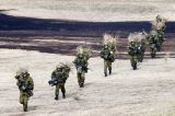 日本为保持战争力量松绑 执意修宪遭遇各方反对