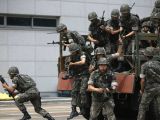 韩国特种部队举行反恐演习