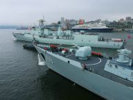 中国海军参演军舰离港驶向俄罗斯彼得大帝湾