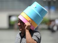 烈日下民众的遮阳百态 