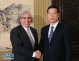 张高丽会见美国能源部长莫尼兹