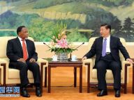 习近平会见南非副总统莫特兰蒂