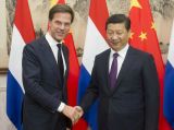 习近平会见荷兰首相吕特