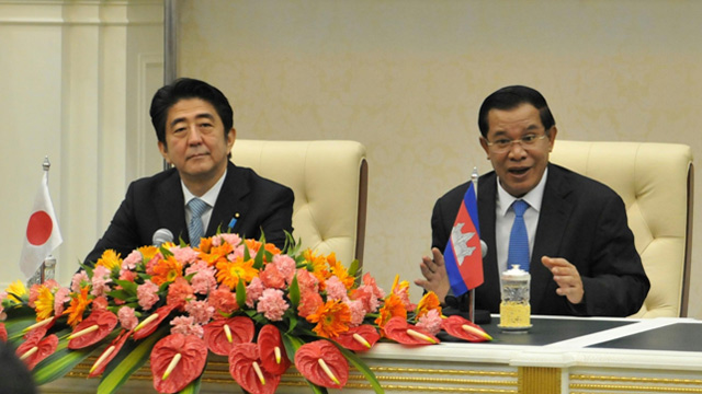 安倍遍访东盟国家推销“价值观外交”