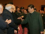 中央军委举行慰问驻京部队老干部迎新春文艺演出 习近平向全军老同志祝贺新春