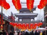 沈阳元宵节庙会人多消防：防踩防盗