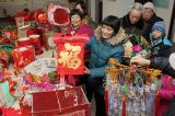 潍坊社区居民自制环保花灯迎元宵