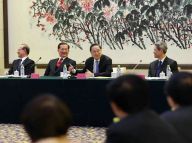 俞正声出席两岸各界人士座谈会