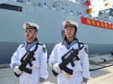 新型护卫舰威海舰加入海军战斗序列