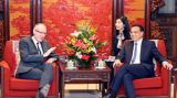 李克强会见美国客人