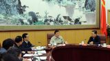 刘云山：聚焦“四风”找问题 不散光跑偏避重就轻