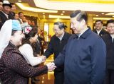 习近平新疆考察：接见劳动模范和先进工作者、先进人物代表