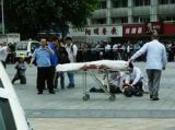 广州火车站男子持刀砍人 6人被砍伤