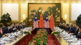 李克强同纳吉布会谈：充实两国全面战略伙伴关系内涵