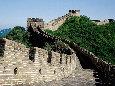 长城是中国也是世界上修建时间最长、工程量最大的一项古代防御工程