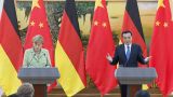 李克强与德国总理默克尔共同会见记者 