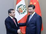 习近平会见秘鲁总统