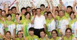 李克强看望南京青奥会志愿者时寄语 弘扬志愿服务精神 彰显社会道德力量 