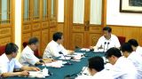 中共中央政治局常委听取第二批党的群众路线教育实践活动联系点县委和所在省区党委情况汇报