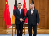 李克强会见德国总统高克