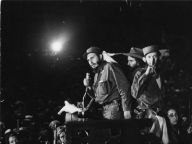 坚冰渐融：珍贵历史照片回顾美古关系