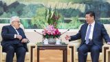 习近平会见美国前国务卿基辛格
