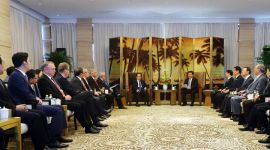 习近平会见博鳌亚洲论坛理事会成员