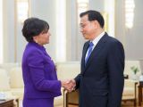 李克强会见美国总统代表、商务部长普里茨克