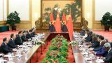 习近平同安哥拉总统多斯桑托斯会谈