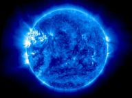 特定波长下的“蓝色”太阳