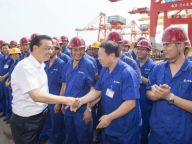李克强：把中国“智”造变革进行到底