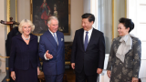 习近平和彭丽媛会见英国威尔士亲王查尔斯王储夫妇 