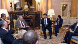 习近平会见英国工党领袖科尔宾