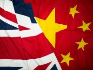 习近平论中英关系四个坚持