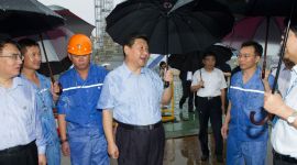 独家评论 丨领导干部要当好引领社会风尚的旗帜和标杆 