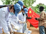 非洲密林来了中国“白求恩”