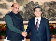 郭声琨与印度内政部长辛格举行会谈