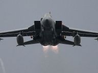 英国议会通过“对IS空袭”
