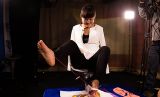 《瑶问》第13期：无臂女孩夏虹用双脚描绘出“彩色”人生