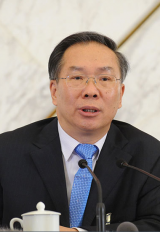中国经济肯定能保持中高速增长 