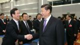 习近平看望出席全国政协十二届四次会议民建、工商联界委员并参加联组讨论