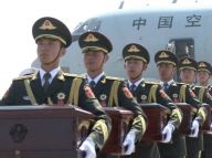 中国军机赴韩迎回志愿军烈士遗骸