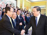 俞正声会见“感恩侨爱”全体代表 