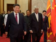 习近平会见斯里兰卡总理维克勒马辛哈
