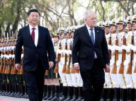 习近平同瑞士联邦主席施奈德－阿曼举行会谈