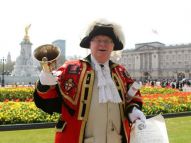 英国民众庆祝女王90岁生日