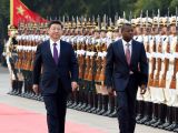 习近平举行仪式欢迎多哥总统福雷访华